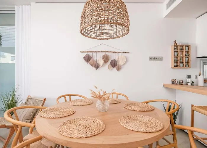 Med Two Luxury With Sea View Apartament *