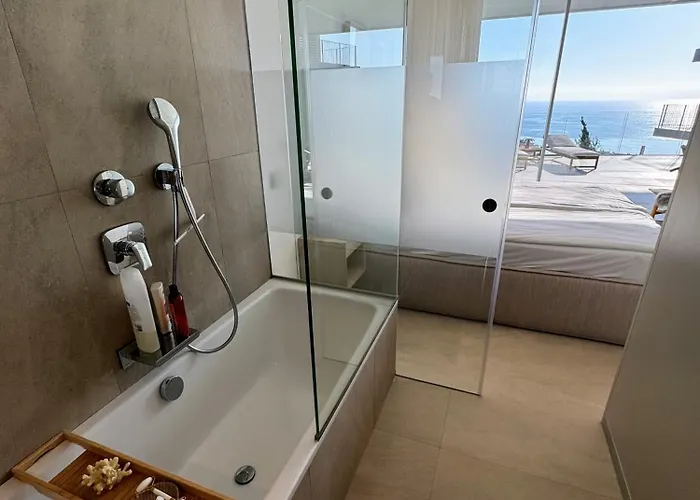 Med Two Luxury With Sea View Apartamento