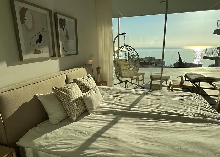 Med Two Luxury With Sea View פואנגירולה